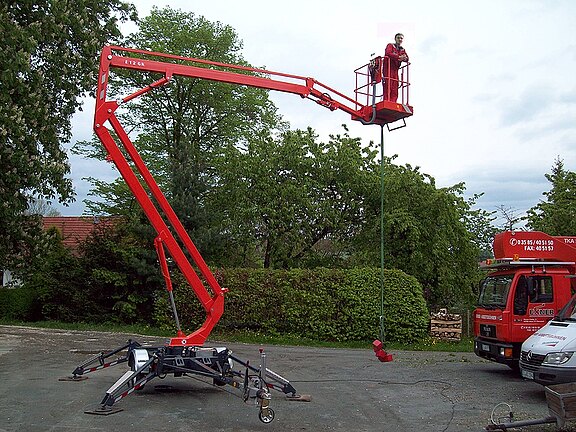 Anhänger Arbeitsbühne E 12 GK