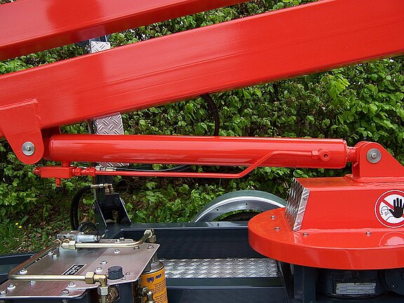 Anhänger Arbeitsbühne E 12 GK