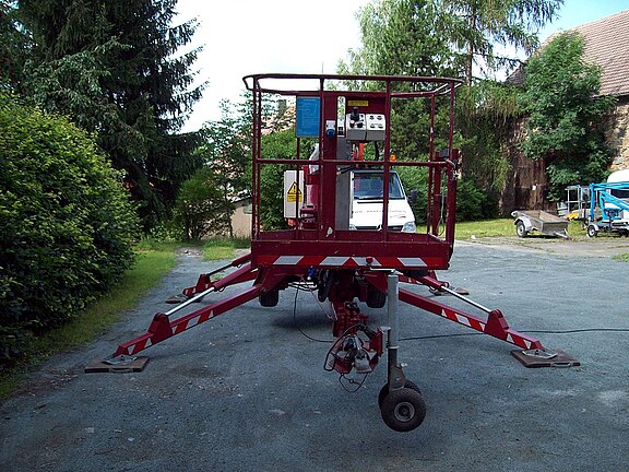 Anhänger Arbeitsbühne TMT 150 Anhänger Arbeitsbühne TMT 150