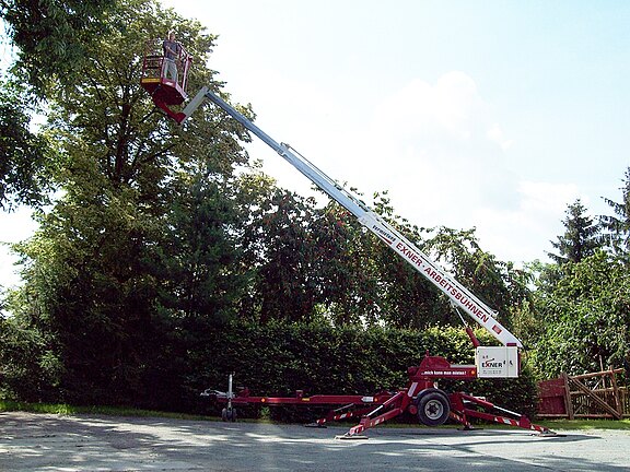 Anhänger Arbeitsbühne TMT 150 Anhänger Arbeitsbühne TMT 150