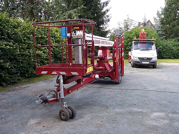 Anhänger Arbeitsbühne TMT 150 Anhänger Arbeitsbühne TMT 150